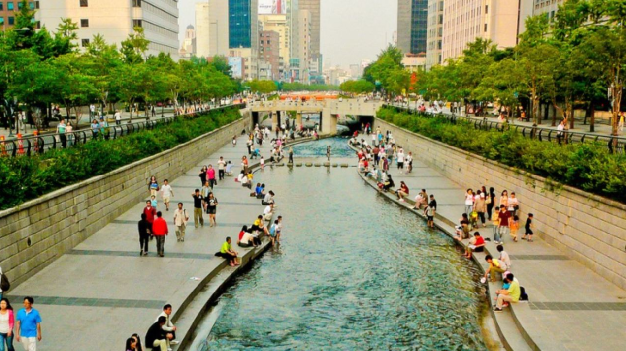 Зона відпочинку в Сеулі, де вражаюче чисто попри туристичність місця